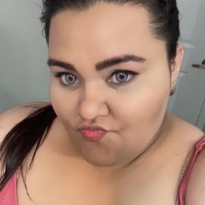 Meet your Posher, Andreina